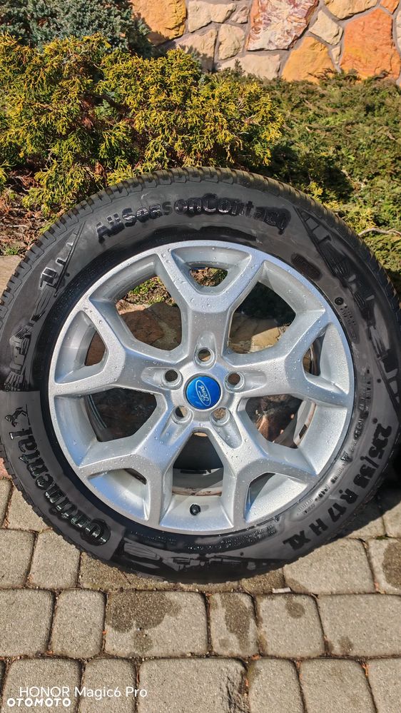 Ford Kuga 2.0 TDCi 4x4 Titanium - 27