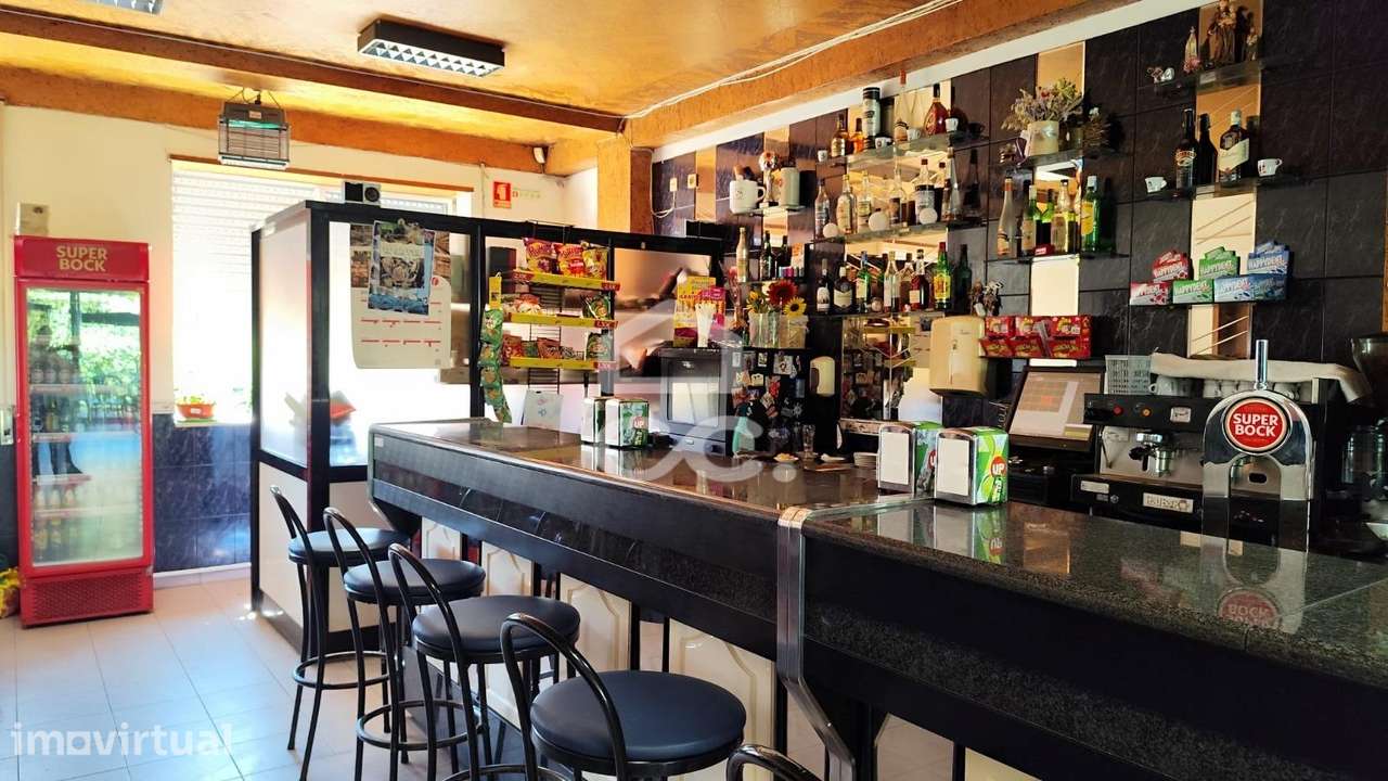 Trespasse de Café em S. Tirso - Grande imagem: 3/11