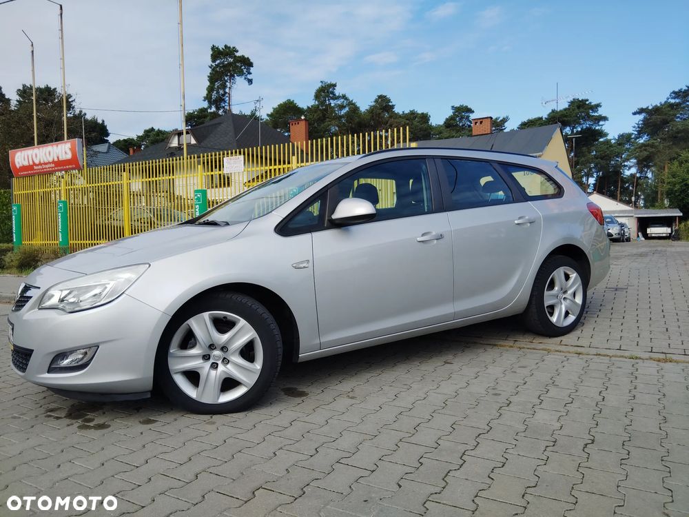 Opel Astra 1.4 Sports Tourer - 13