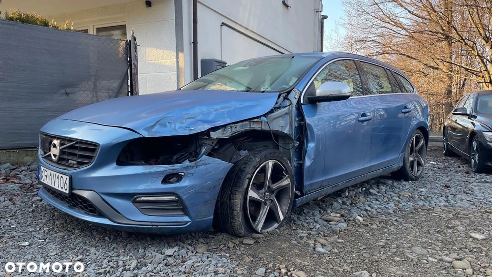 Volvo V60 D4 R-Design - 7