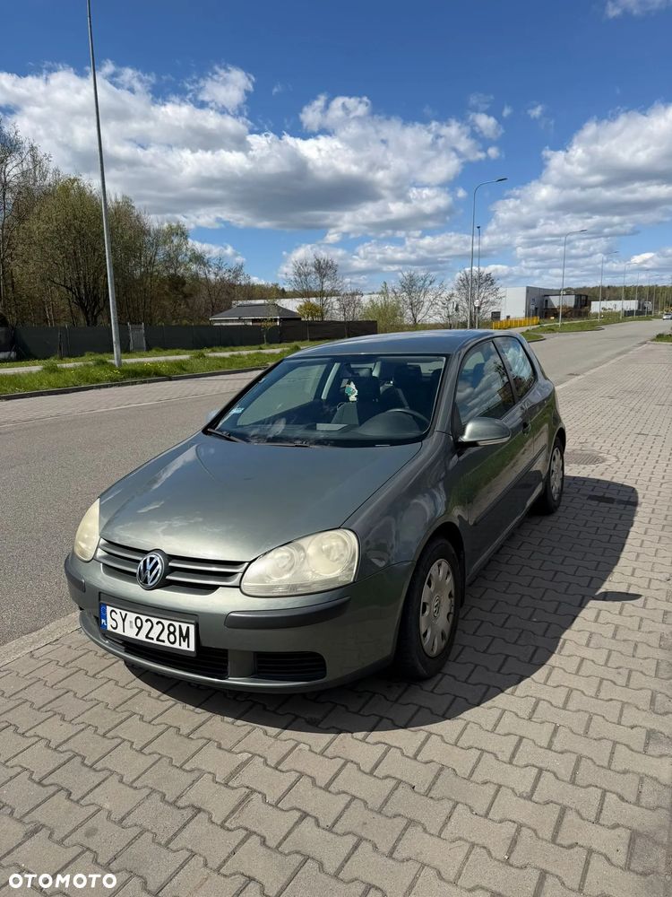 Volkswagen Golf - 2
