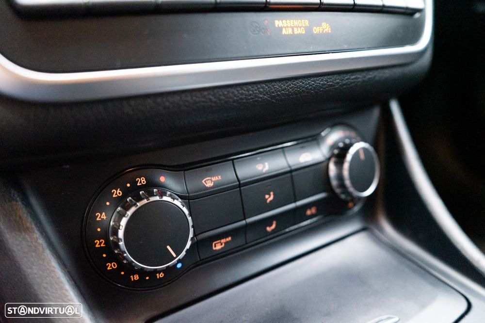 Mercedes-Benz GLA 220 d AMG Line - 27