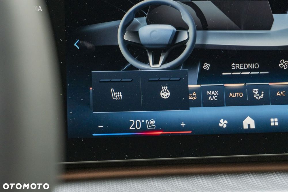 BMW X1 sDrive18i - 26