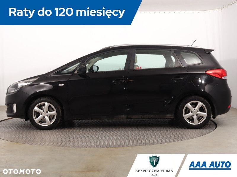 Kia Carens - 4