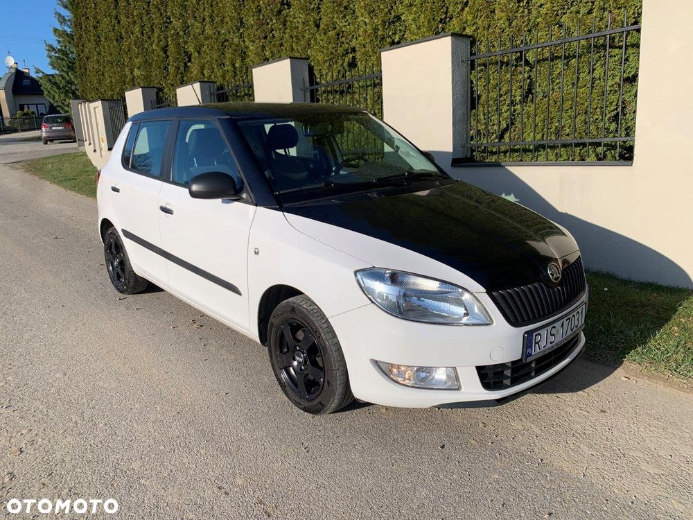 Skoda Fabia 1.2 HTP Cool Colour Edition - 2