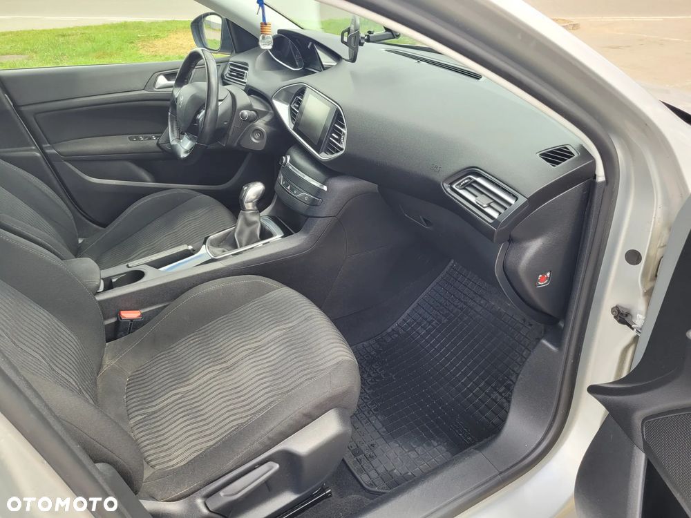Peugeot 308 - 15