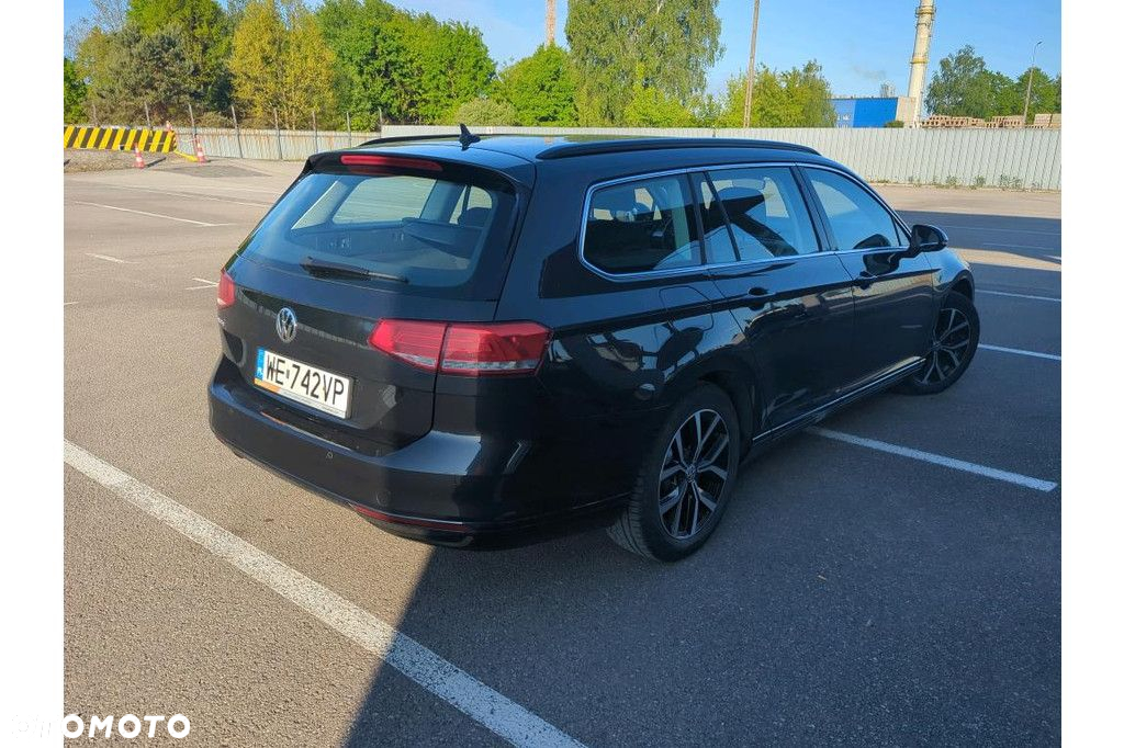 Volkswagen Passat - 3