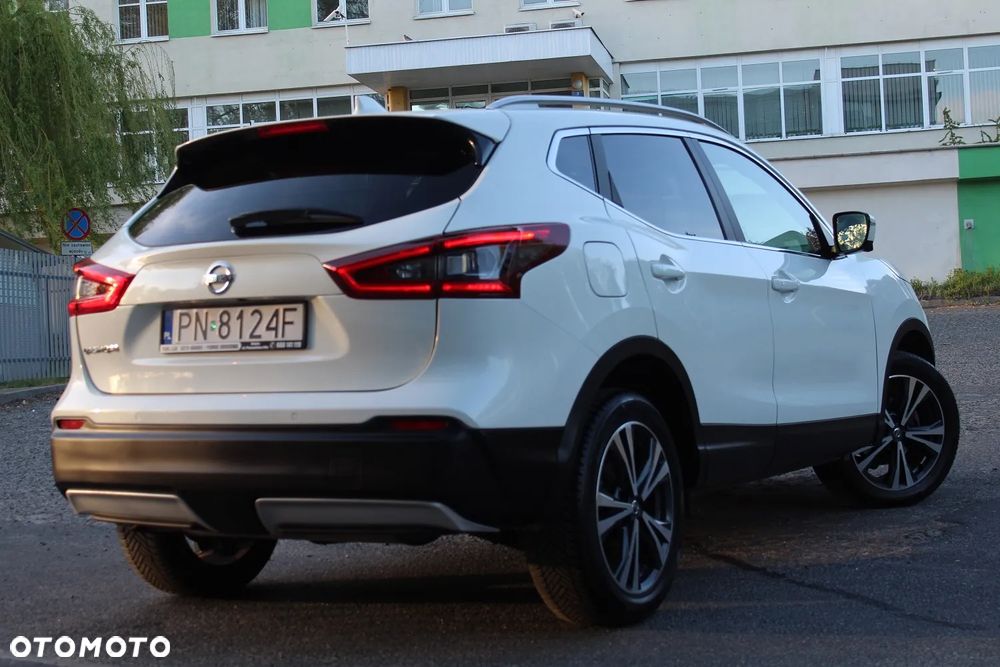 Nissan Qashqai 1.6 DIG-T 360 - 2