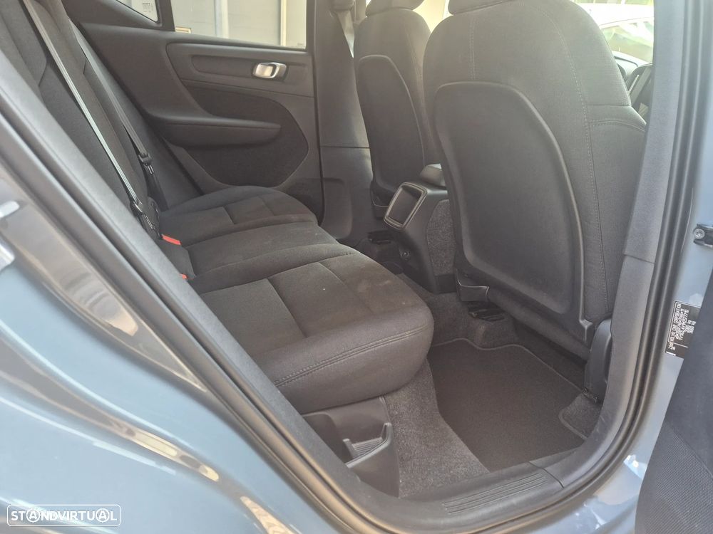 Volvo XC 40 1.5 T2 Momentum - 17