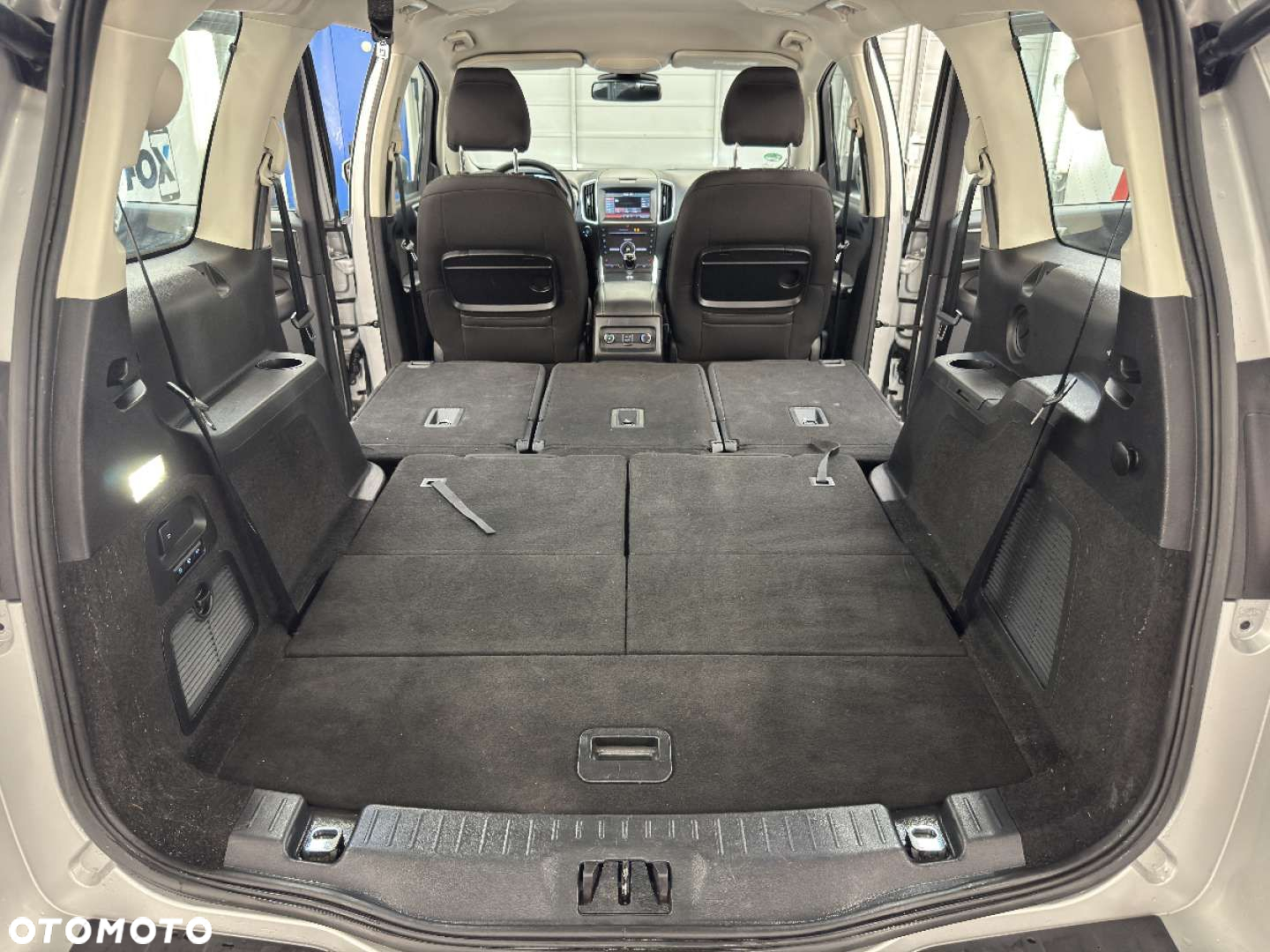 Ford Galaxy - 30