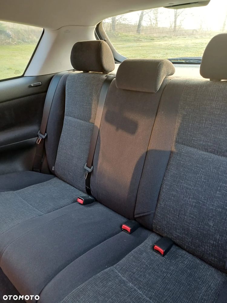 Toyota Corolla 1.6 VVT-i Sol (air6) - 5