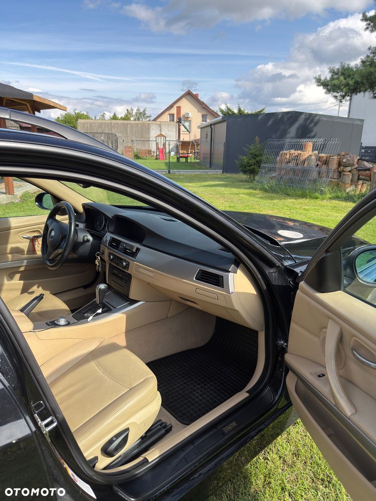 BMW Seria 3 320d DPF - 12