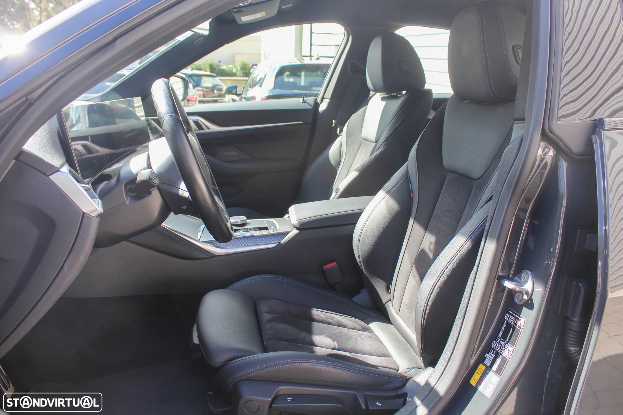 BMW i4 eDrive40 Pack Desportivo M - 8