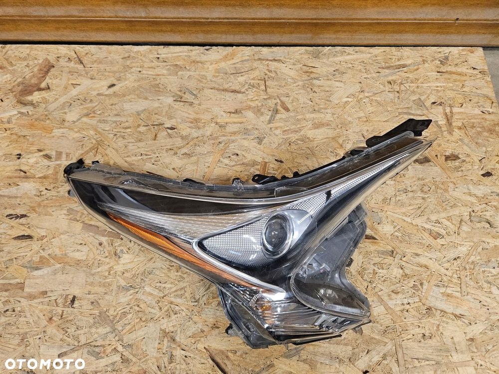 TOYOTA PRIUS IV 16-18 LAMPA PRAWA PRZEDNIA PRZÓD FULL LED UK - 3