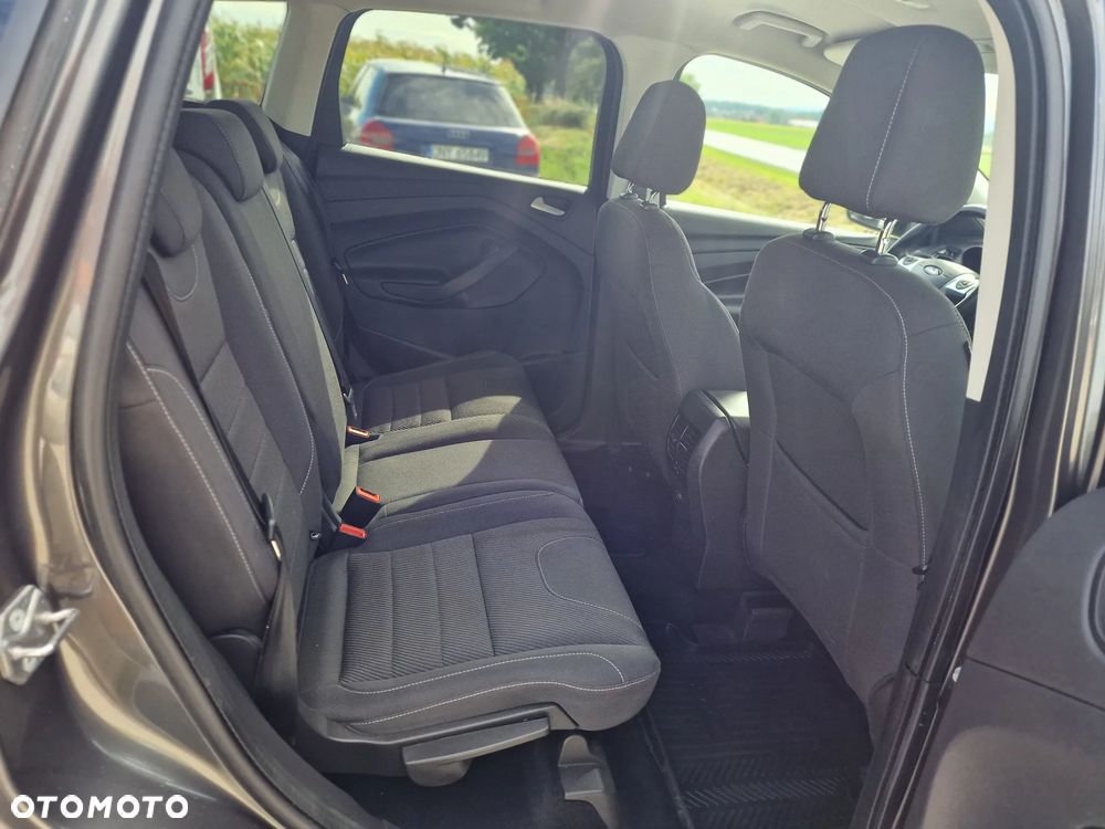 Ford Kuga 2.0 TDCi 2x4 Business Edition - 22