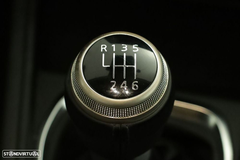 Renault Captur 1.0 TCe Techno Bi-Fuel - 13