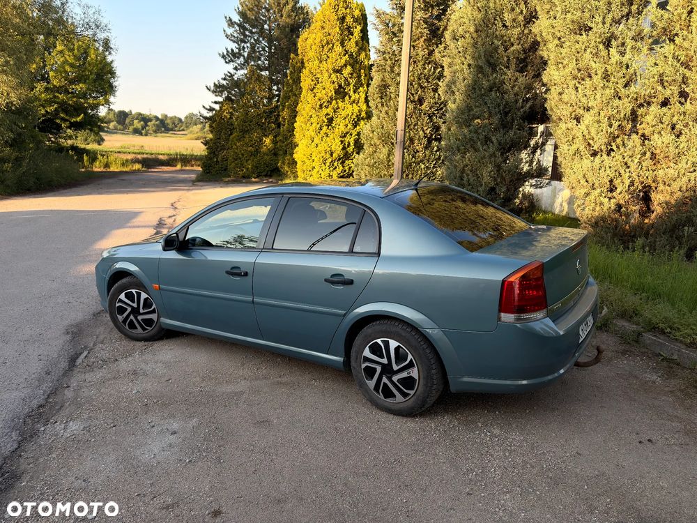 Opel Vectra 1.8 Essentia - 4