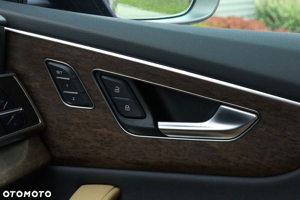 Audi Q8 - 11