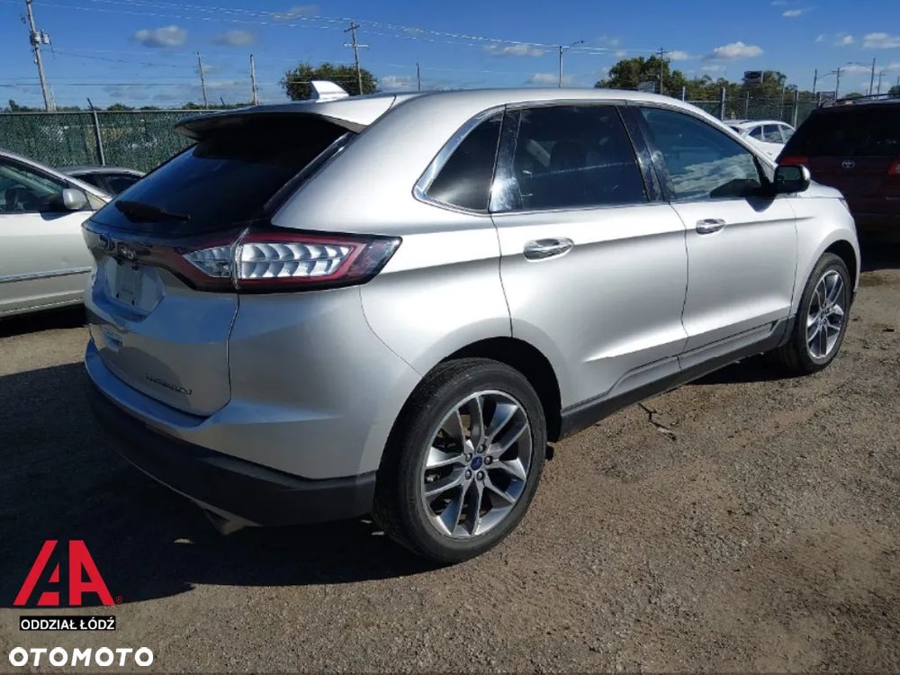 Ford Edge - 8