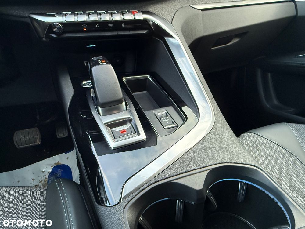 Peugeot 3008 225 e-EAT8 Allure Pack - 19