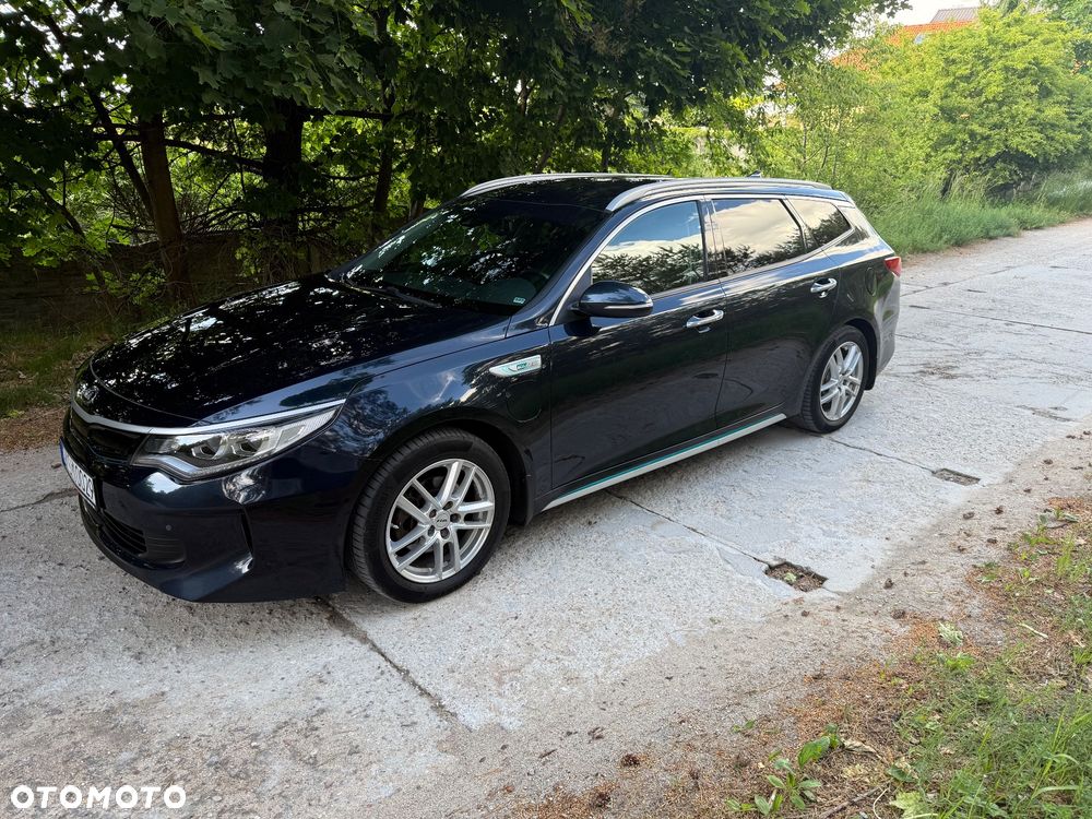 Kia Optima Plug-in Hybrid - 1