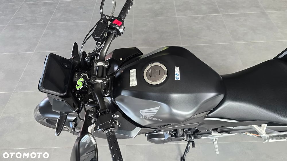 Honda Hornet - 15