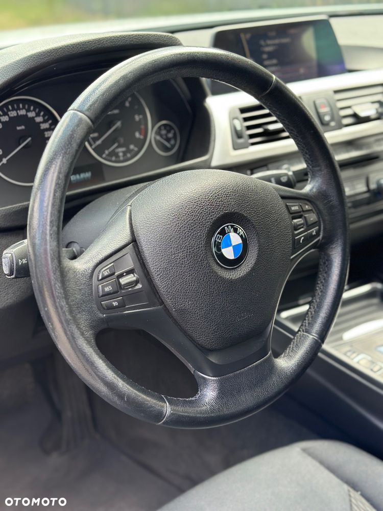 BMW Seria 3 - 12