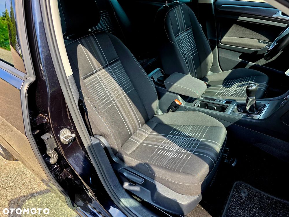 Volkswagen Golf 1.2 TSI BlueMotion Technology Lounge - 21