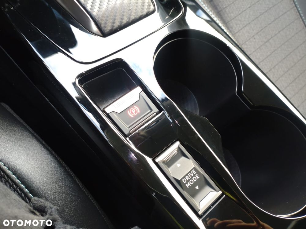 Peugeot 2008 1.5 BlueHDi Allure Pack S&S EAT8 - 37