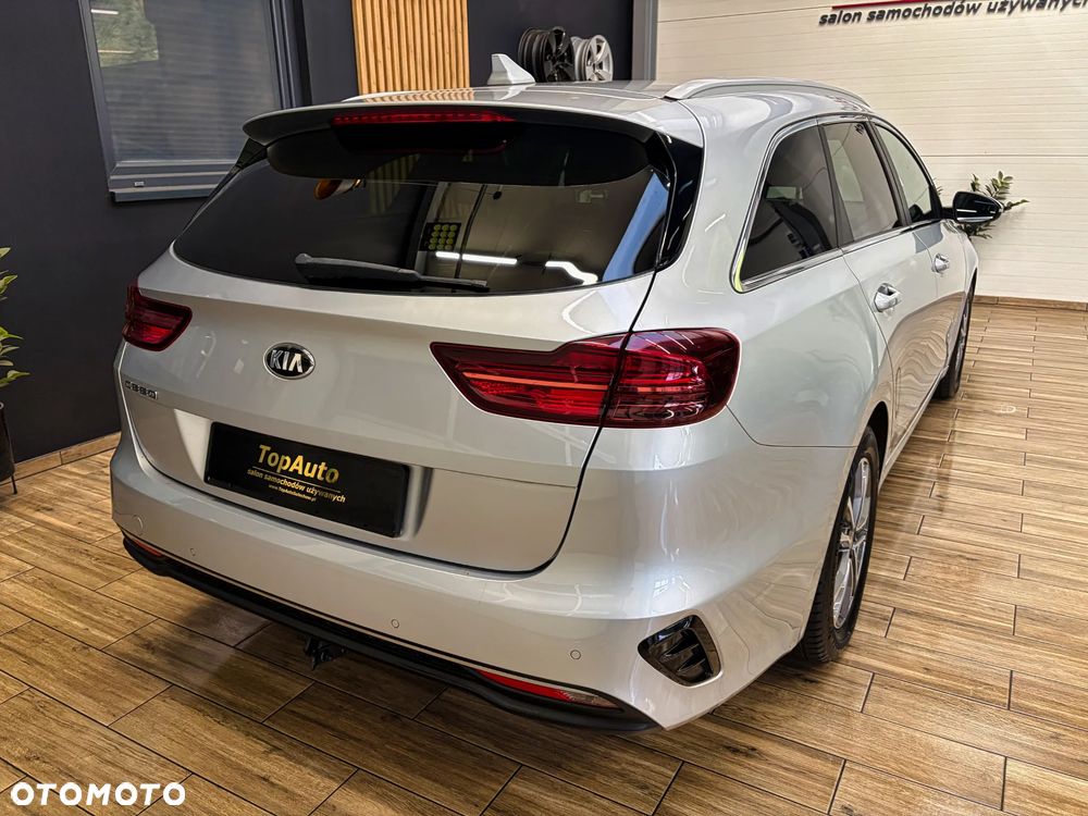 Kia Ceed - 8