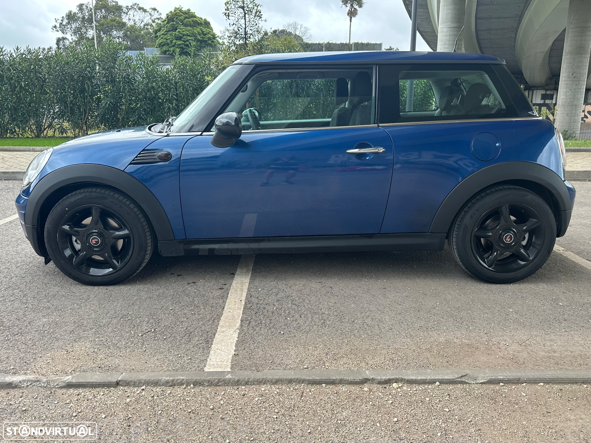 MINI 3 Portas Cooper D - 2