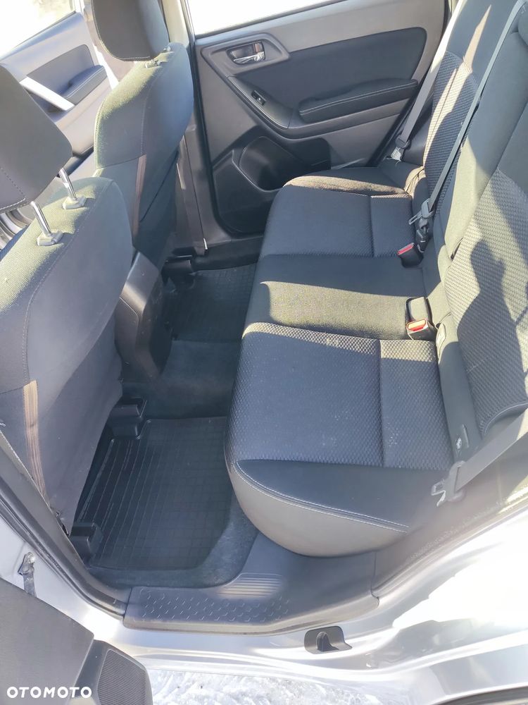 Subaru Forester 2.0i Exclusive - 6