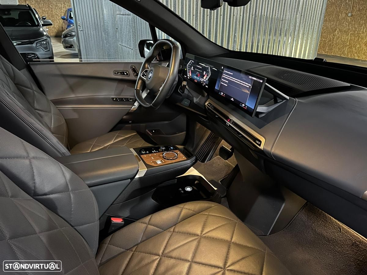 BMW iX M60 - 32