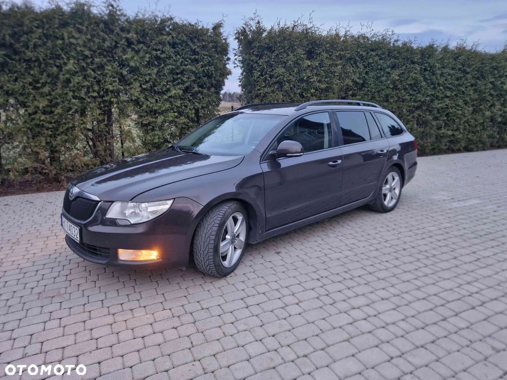 Skoda Superb 1.6 TDI GreenLine - 8
