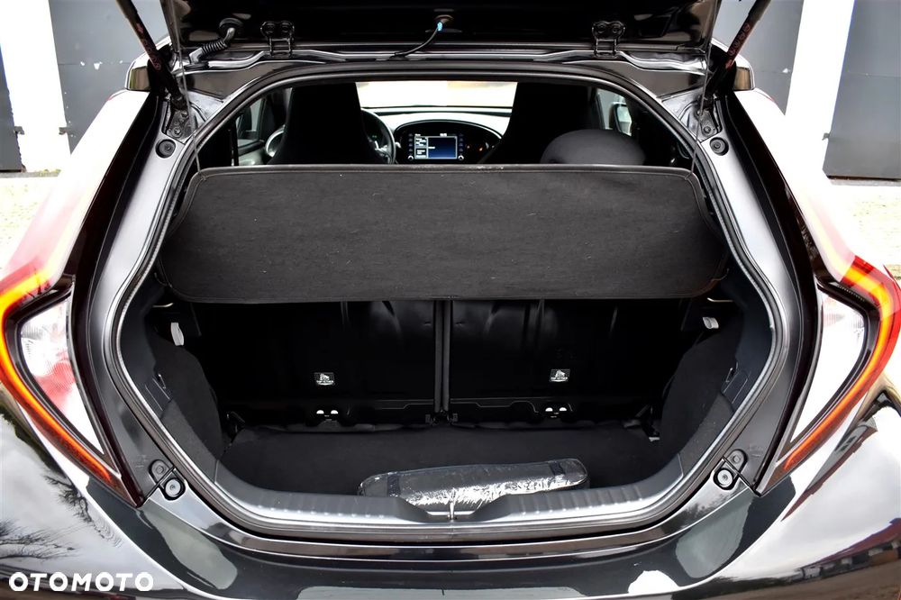 Toyota Aygo X Air Style - 17