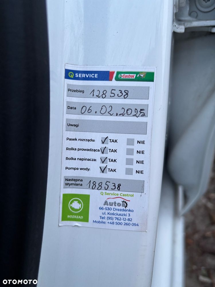 Peugeot 208 1.6 BlueHDi Allure S&S - 39