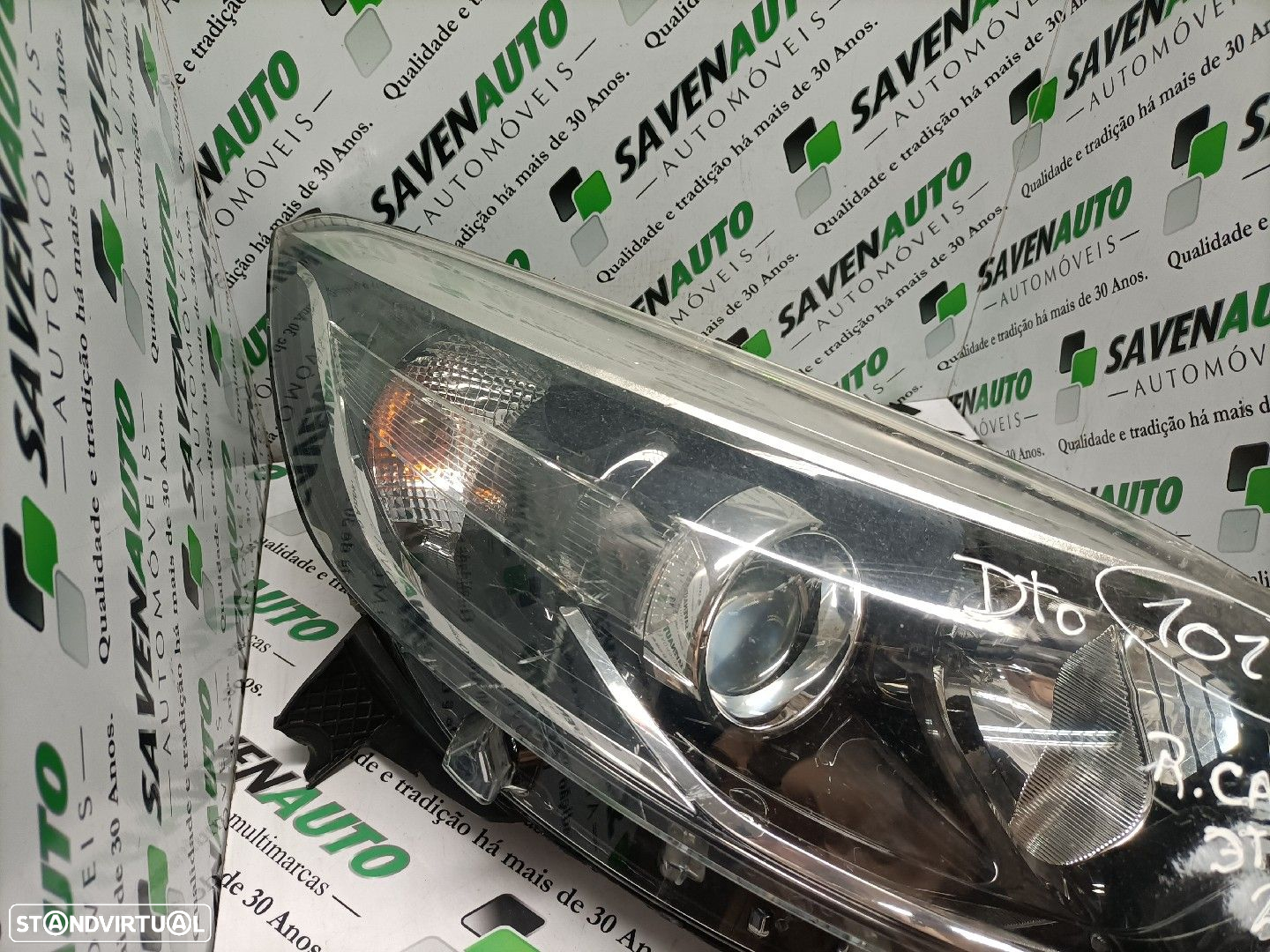 Farol Dto Renault Captur I (J5_, H5_) - 2
