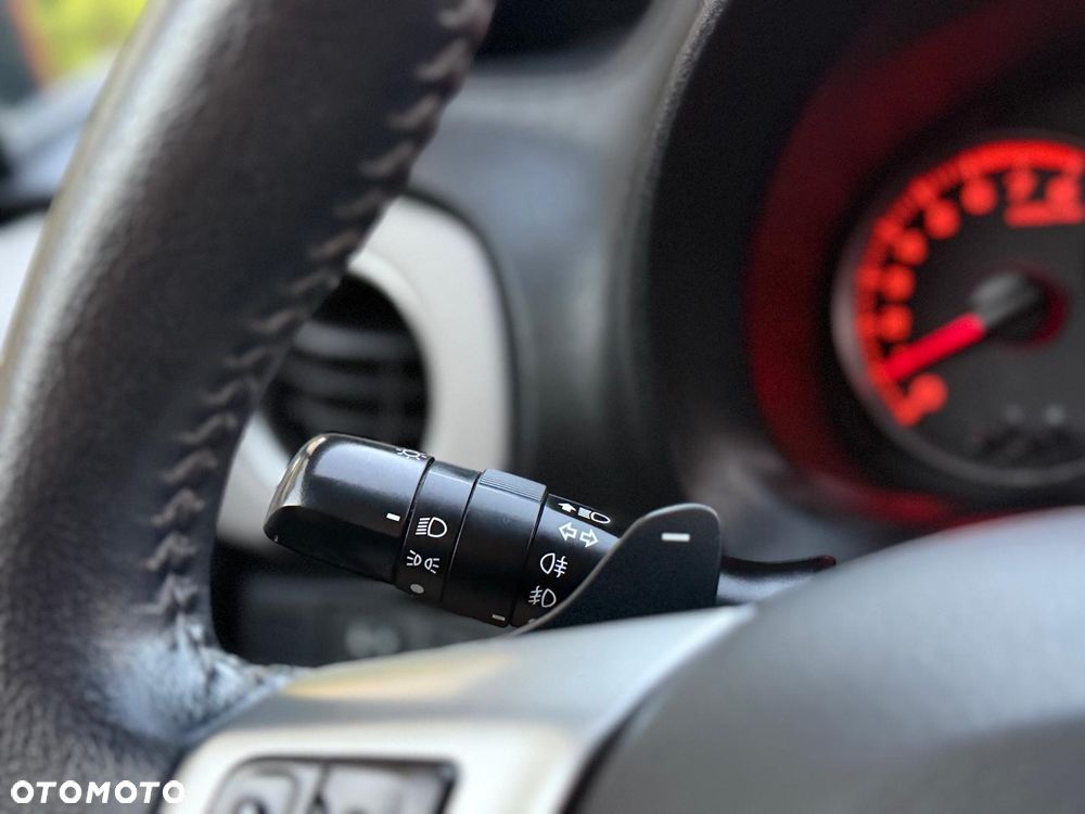 Toyota Yaris 1.33 VVT-i Multidrive S Edition - 35