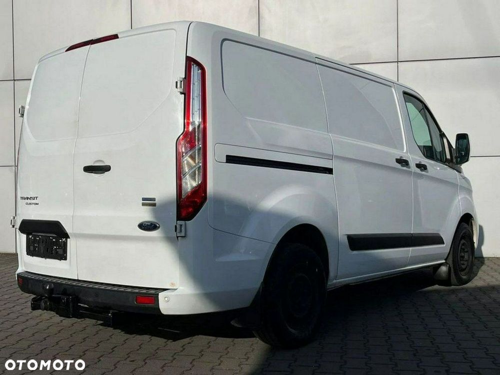 Ford Transit Custom - 10