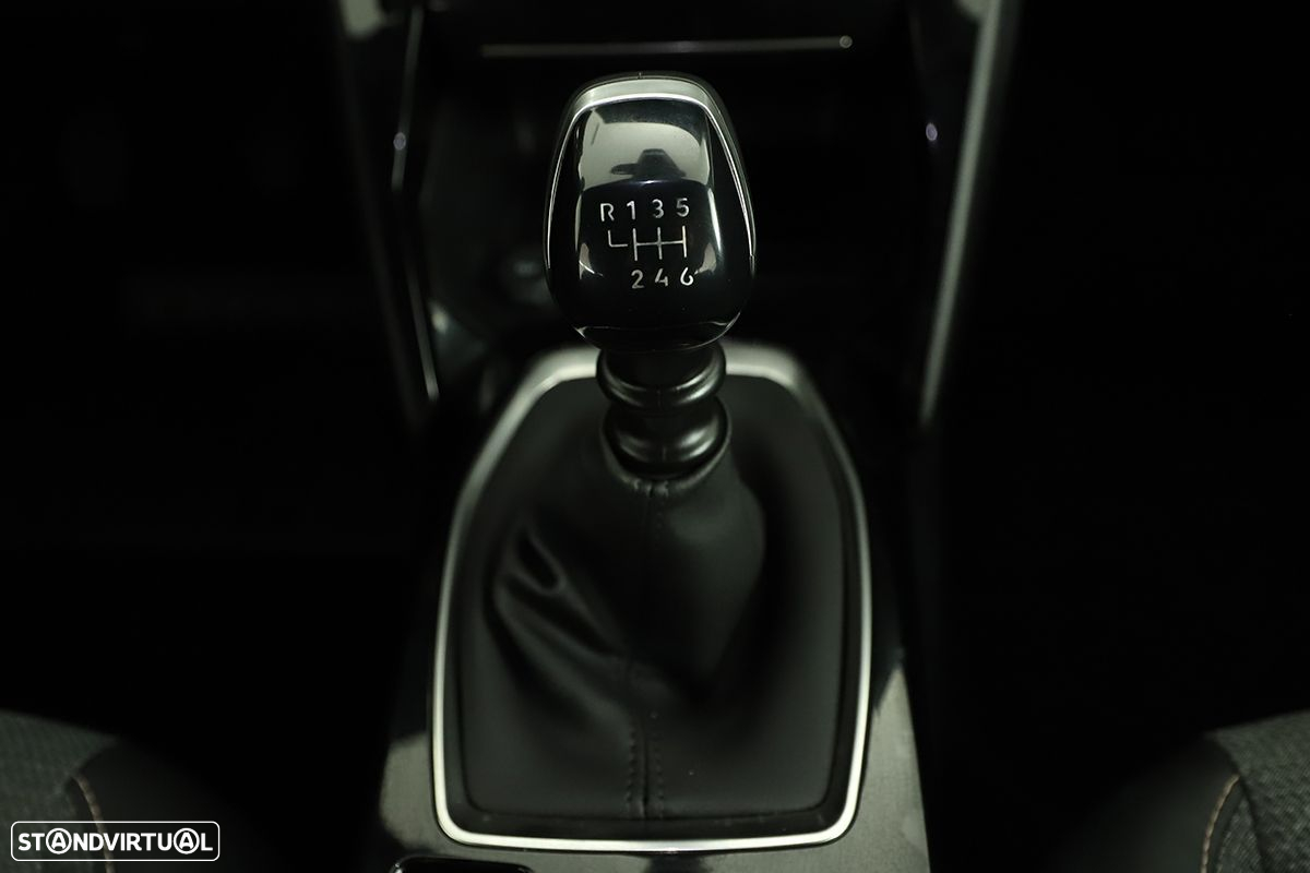 Peugeot 2008 1.2 PureTech Allure - 14