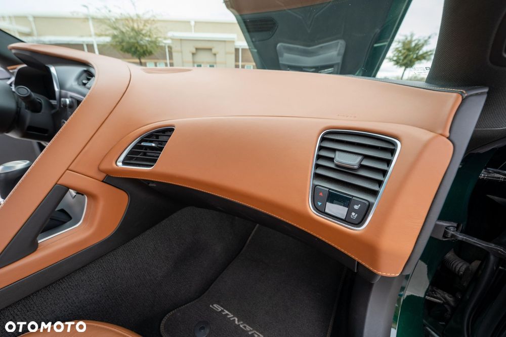 Chevrolet Corvette Stingray 3LT 6.2 V8 Automatik - 23