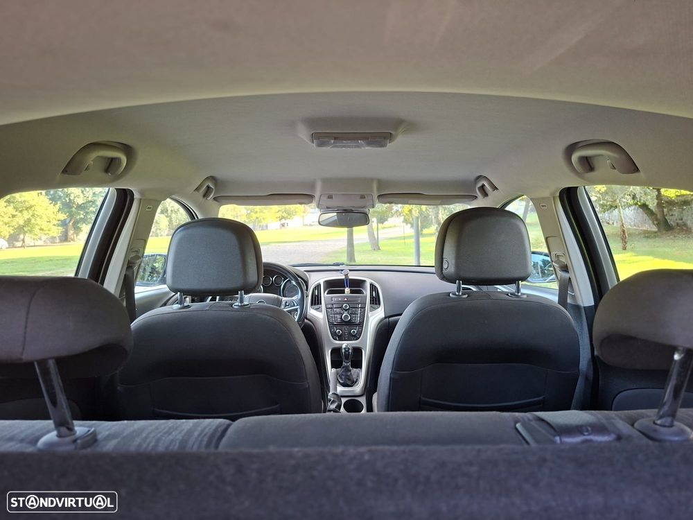 Opel Astra 1.4 Enjoy - 46