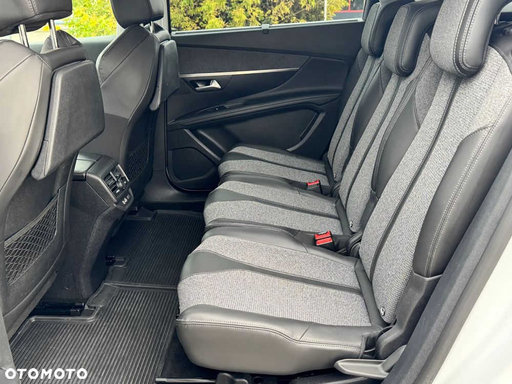 Peugeot 5008 1.6 BlueHDI Allure S&S EAT6 - 12