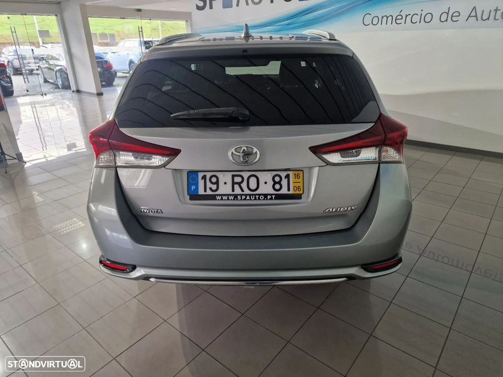 Toyota Auris Touring Sports - 4