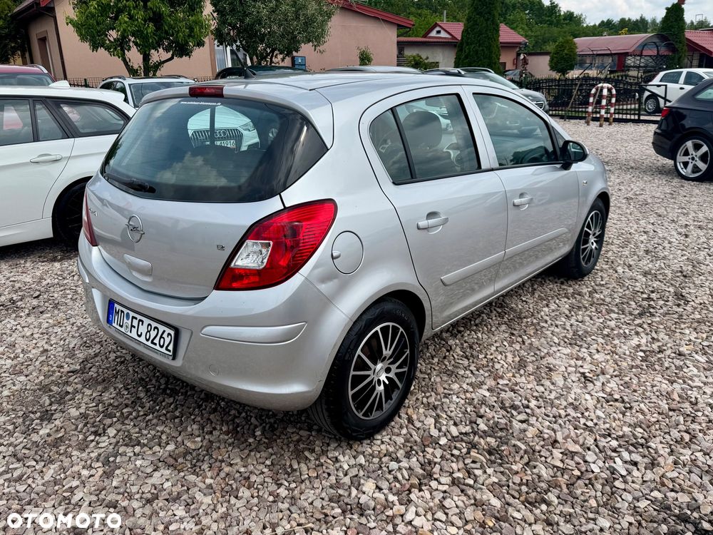 Opel Corsa - 2