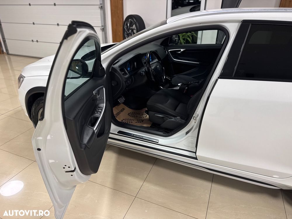 Volvo V60 D3 Geartronic Kinetic - 8