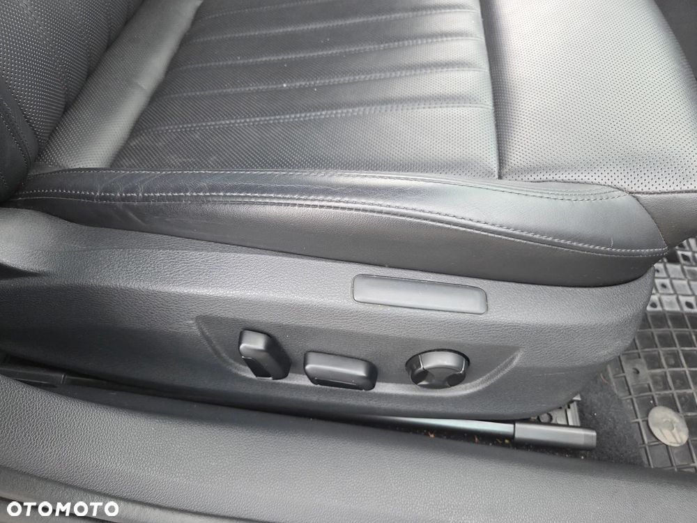 Skoda Superb 2.0 TDI L&K DSG - 13