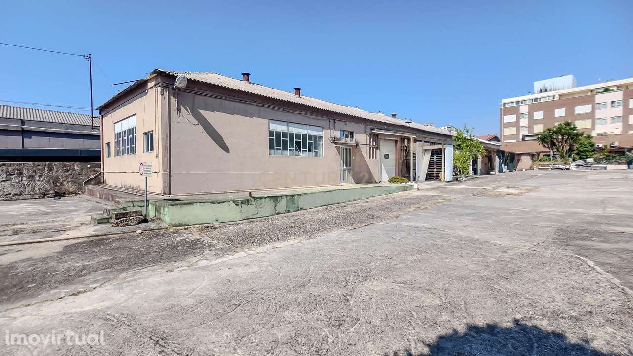 Terreno com Armazém licenciado | Centro de São Mamede de Infesta – Mat - Grande imagem: 5/24