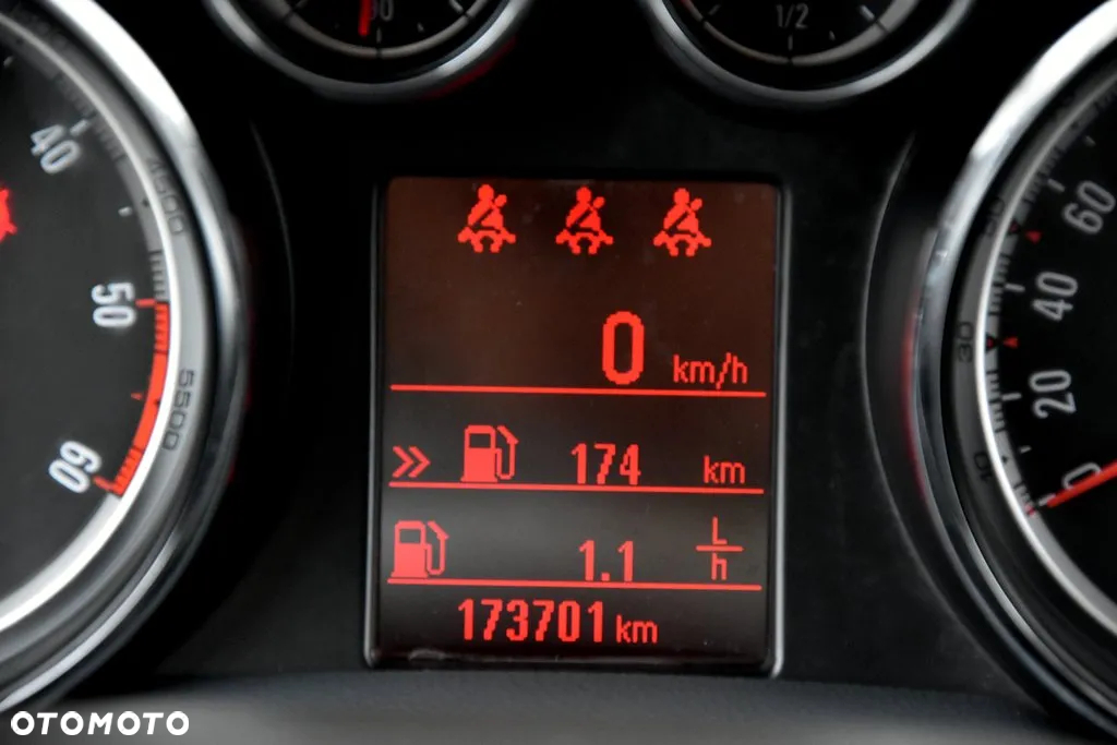 Opel Mokka 1.6 CDTI Cosmo S&S - 36