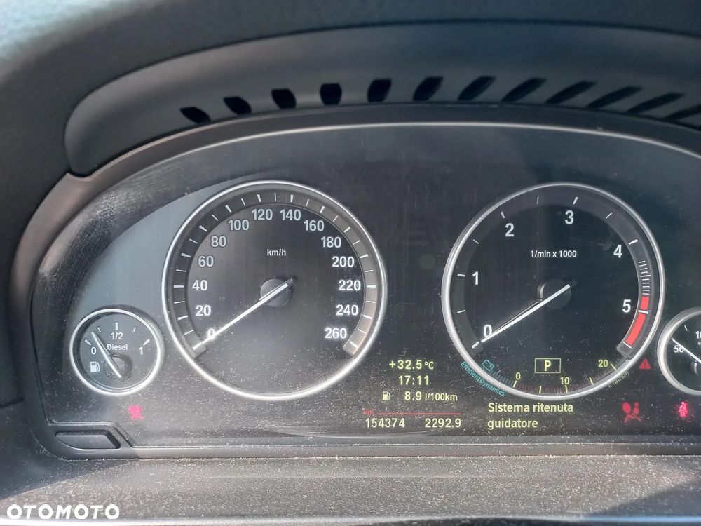 BMW Seria 5 530d Touring - 11